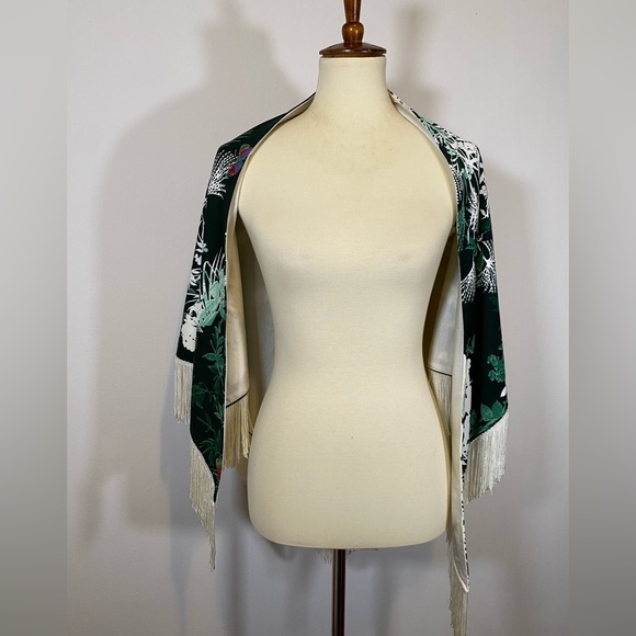 70s VTG Butterfly Maxi Dress and Fringe Shawl - Picture 14 of 17